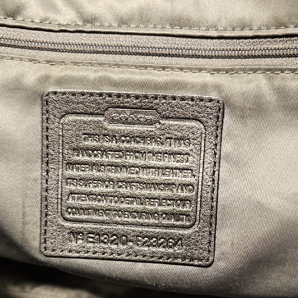 Coach Elegant Black Patterned Women's Bag WITH COA - Picture 6 of 9